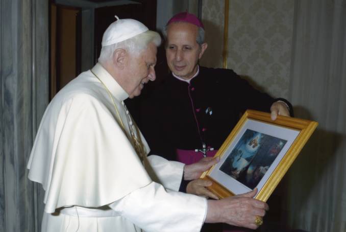 Benedicto XVI y Mario Poli
