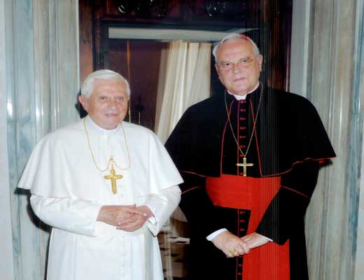 cardenal_papa_17-11-08b